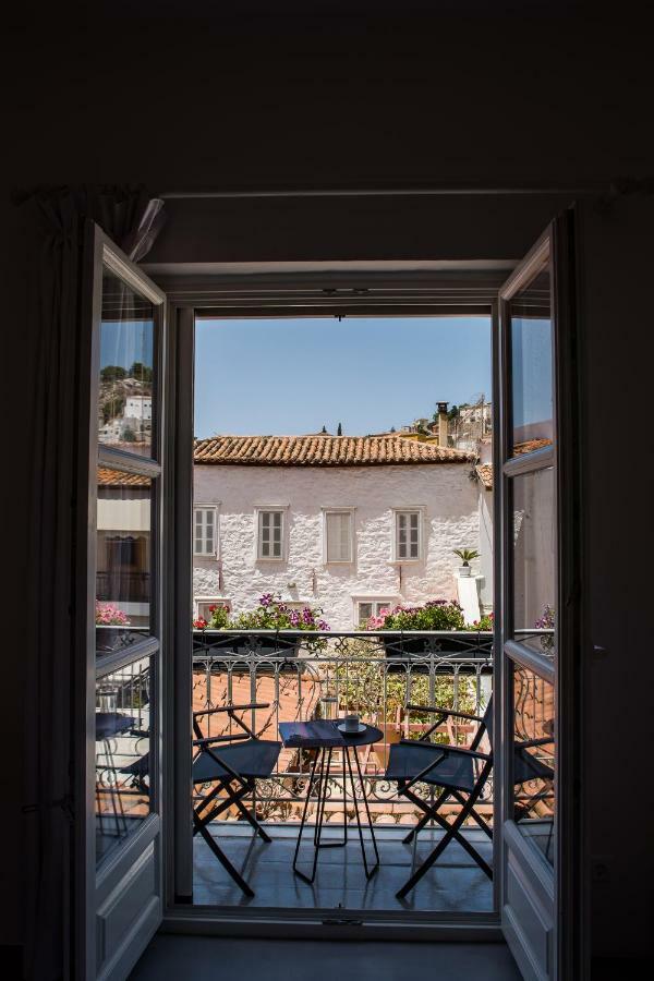 Arokaria Boutique Apartments Hydra  Bagian luar foto